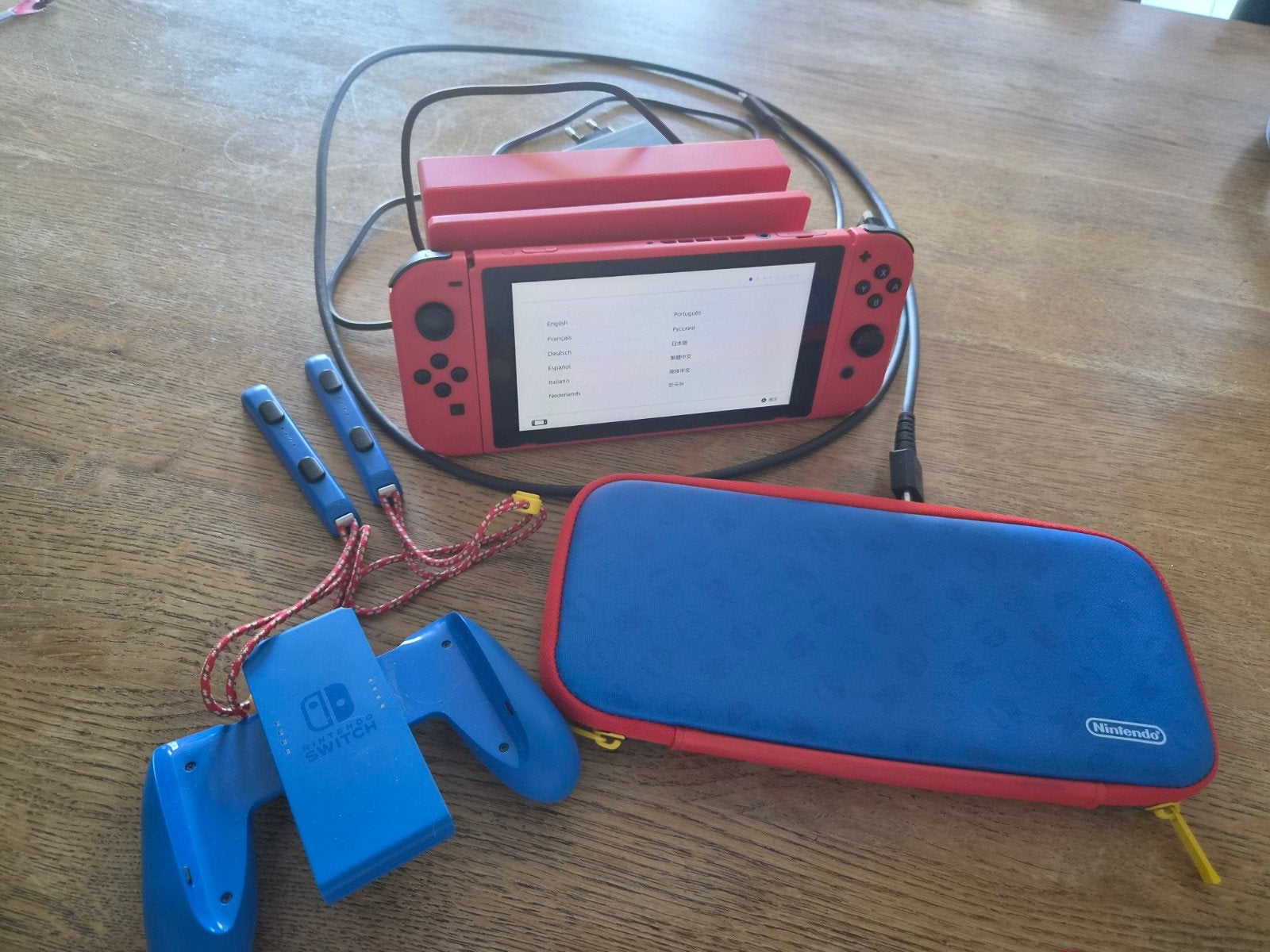 Switch Mario Red & Blue Edition incl. accessoires, Spelcomputers en Games, Spelcomputers | Nintendo Switch, Ophalen of Verzenden
