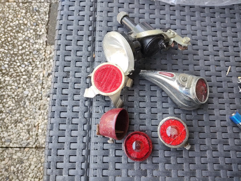 fiets lampen en dynamo  20 euro  VASTE PRIJS, Fietsen en Brommers, Ophalen