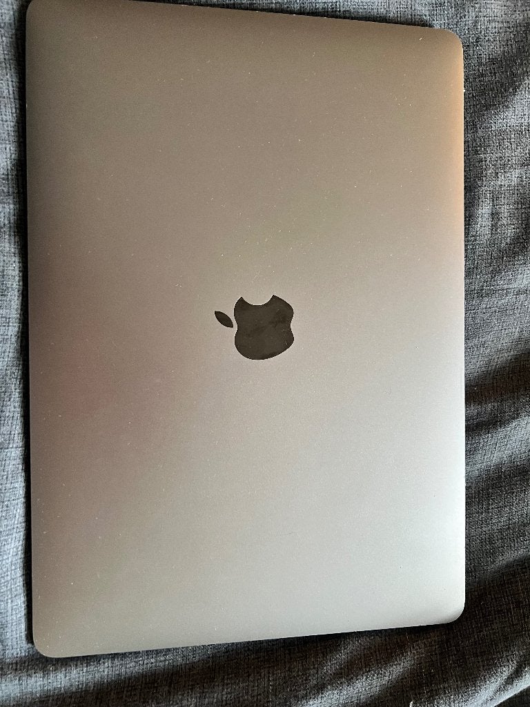 MacBook Air 13 inch, waterschade, Gebruikt, 256 GB, Qwerty, 8 GB