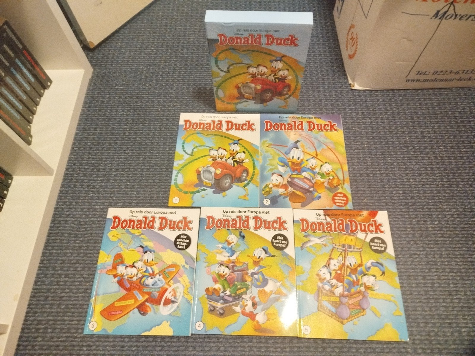 Complete box op reis door Europa met Donald Duck 1 tot 5, Complete serie of reeks, Verzenden, Zo goed als nieuw, Donald Duck