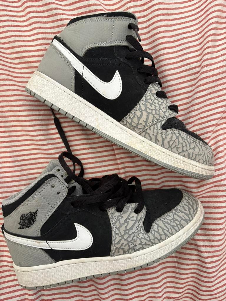 Nike jordan 1 elephant print, Zwart, Ophalen of Verzenden, Sneakers of Gympen, Gedragen