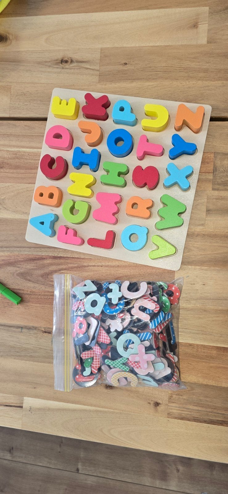 gratis Houten alfabet puzzel met extra magnetische letters, Ophalen