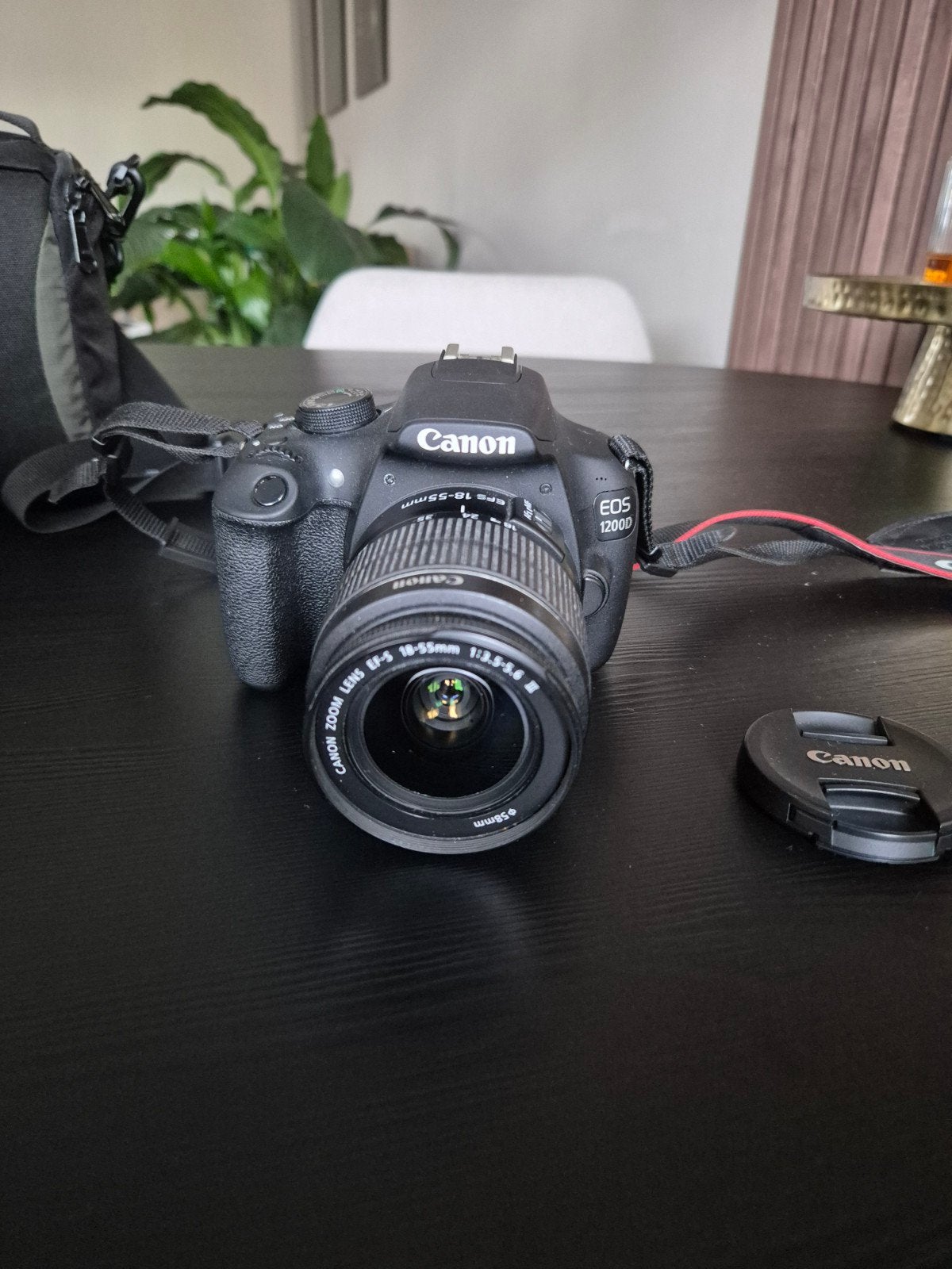 Foto 3 van Canon 1200D camera