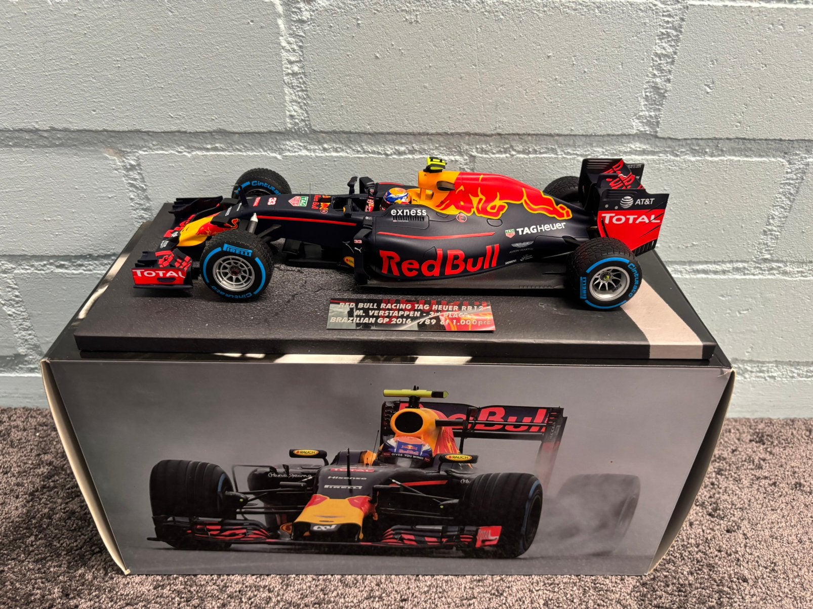 Max verstappen RB12 regenrace brazilie 2016 1:18 model, Verzamelen, Ophalen of Verzenden, Zo goed als nieuw, Formule 1