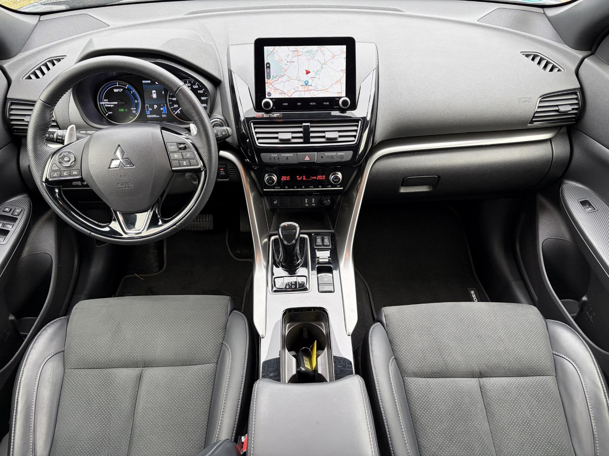Mitsubishi Eclipse Cross 2.4 PHEV Black Edition / Afneembare, Auto's, Automaat, 14 kWh, Euro 6, 4 cilinders