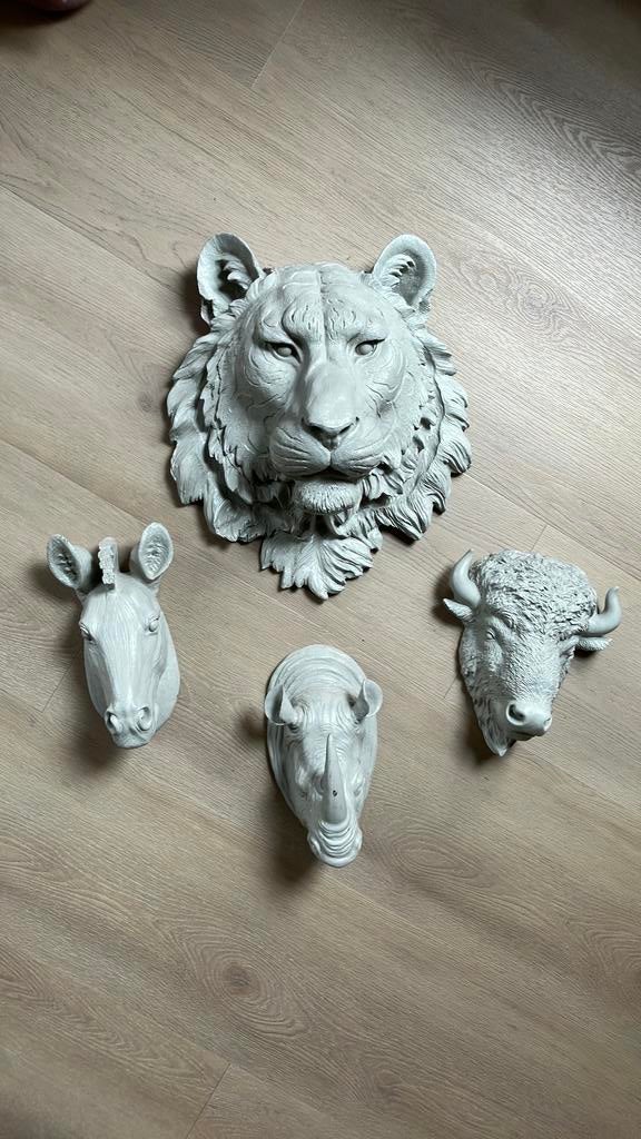 Prachtige polystone dierenkoppen voor de kinderkamer, Verzamelen, Beelden en Beeldjes, Ophalen, Gebruikt, Dier