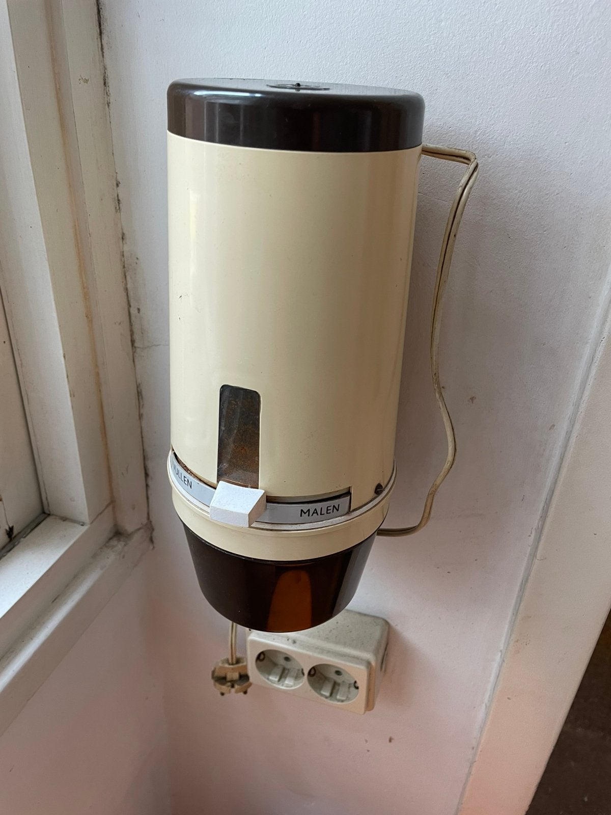 Douwe Egberts koffiemolen, Huis en Inrichting, Kunststof, Ophalen of Verzenden, Overige typen, Gebruikt