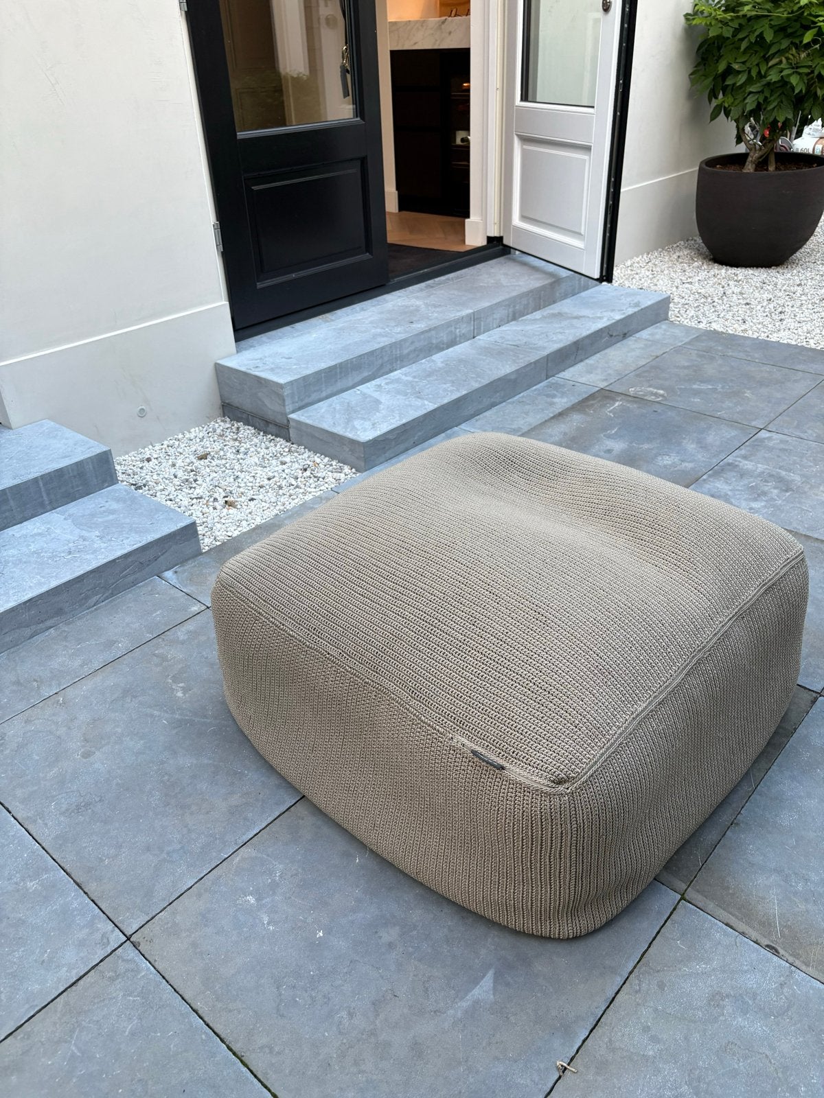 Borek Poef/Hocker Crochette ZGAN, Ophalen, Zo goed als nieuw