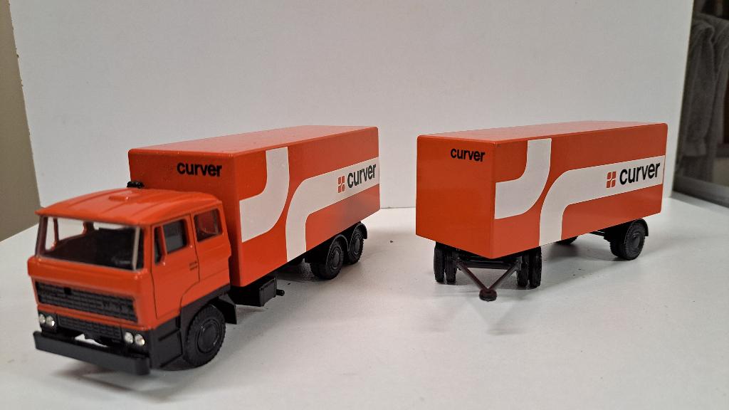 Lion Car Daf 2800 Curver, Hobby en Vrije tijd, Modelauto's | 1:50, Ophalen of Verzenden, Zo goed als nieuw, Bus of Vrachtwagen