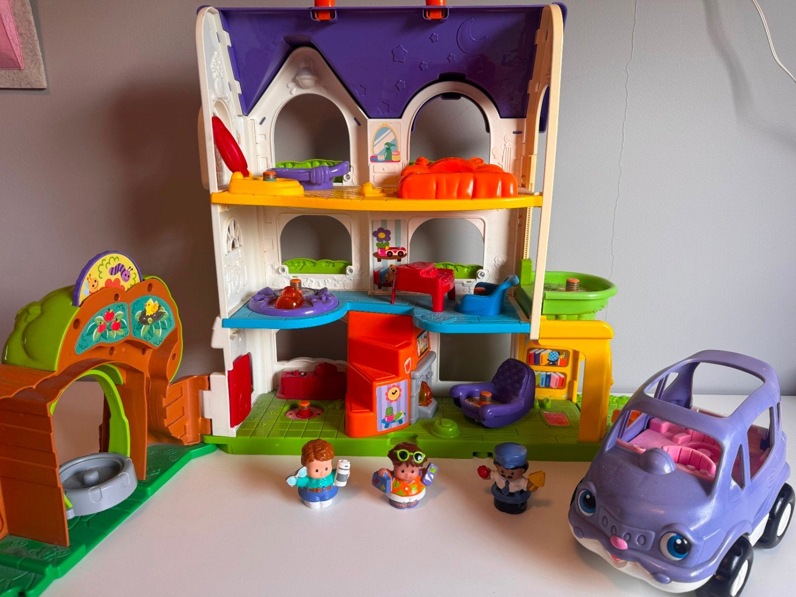 little people fisher price huis en auto fisher price, Kinderen en Baby's, Speelgoed | Fisher-Price, Ophalen, Gebruikt, Speelset
