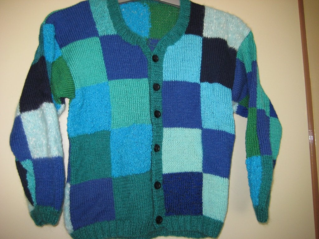 Nieuwe handgebreide vest, 152/158, Ophalen of Verzenden, Nieuw, Jongen of Meisje, Trui of Vest