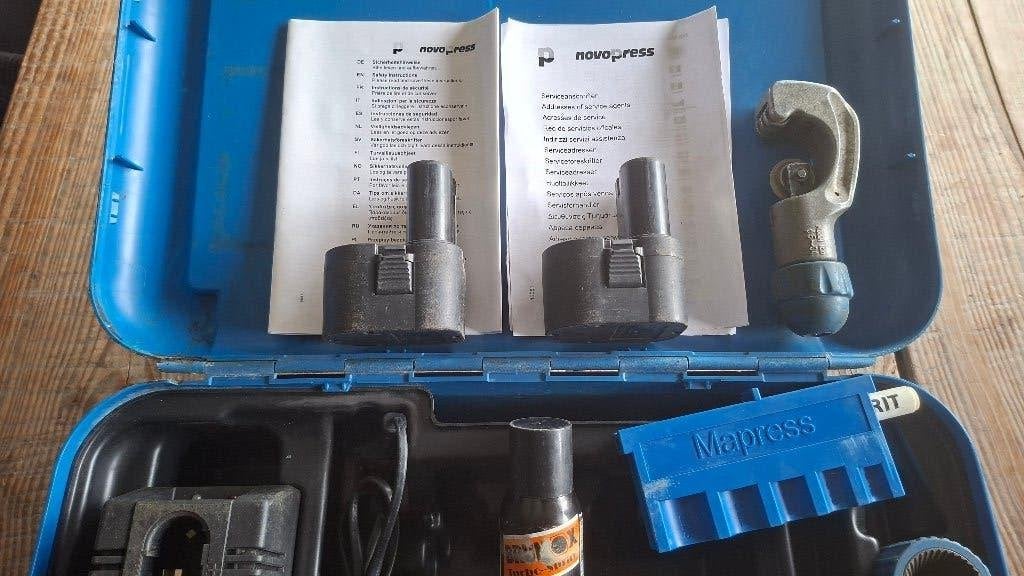 Geberit AFP 101 Accu perstang persmachine persapparaat, Gebruikt, ., Ophalen of Verzenden, .