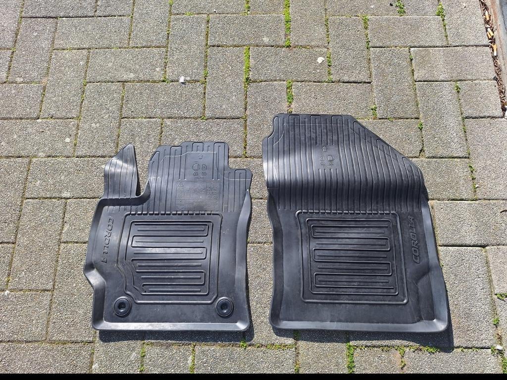 Toyota Corolla TS matten voor, Ophalen, Zo goed als nieuw