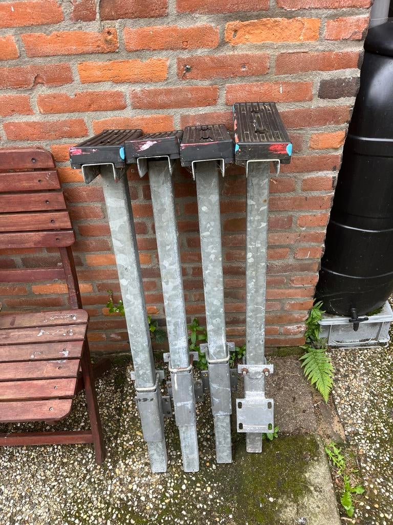 Vier verstelbare bootsteunen, Ophalen of Verzenden, Gebruikt, Overige typen