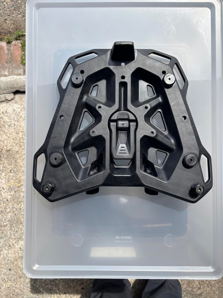 SW-Motech adapterplaat Street-Rack naar Givi topkoffer, Motoren, Ophalen, Zo goed als nieuw