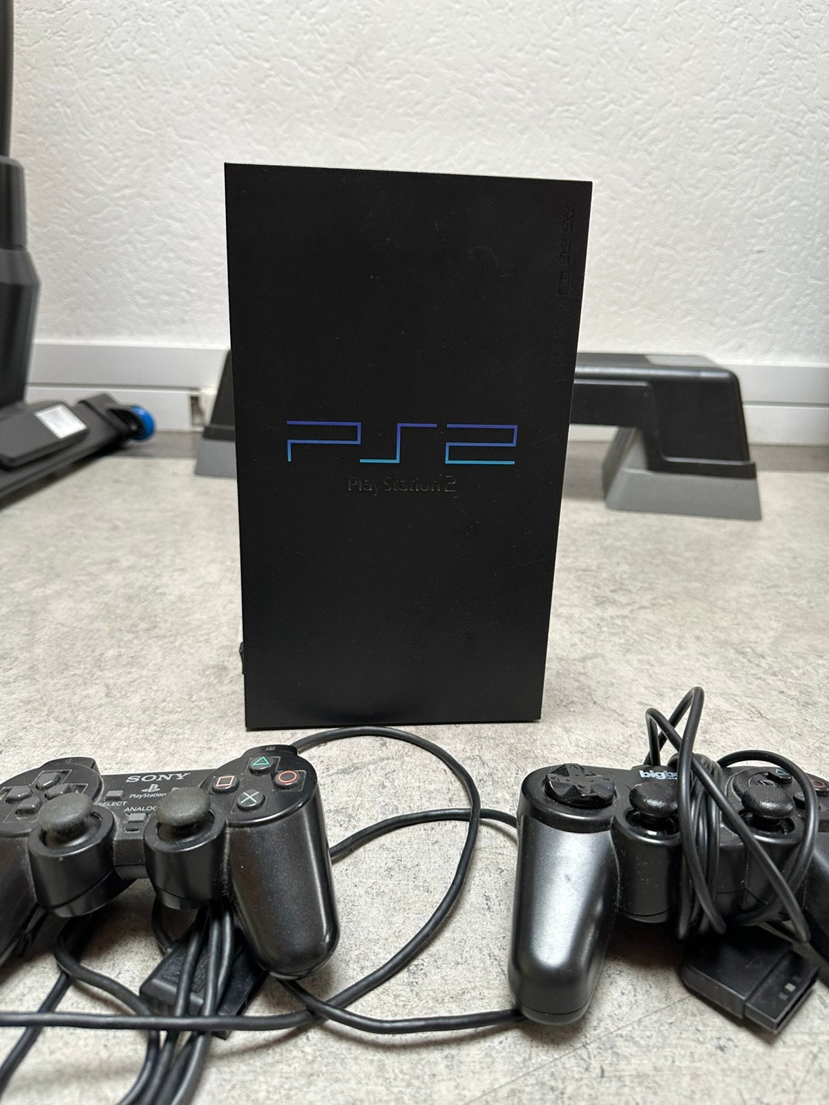 PlayStation 2 (PS2) Console + 2 Controllers + 6 Games, Spelcomputers en Games, Spelcomputers | Sony PlayStation 2, Ophalen of Verzenden