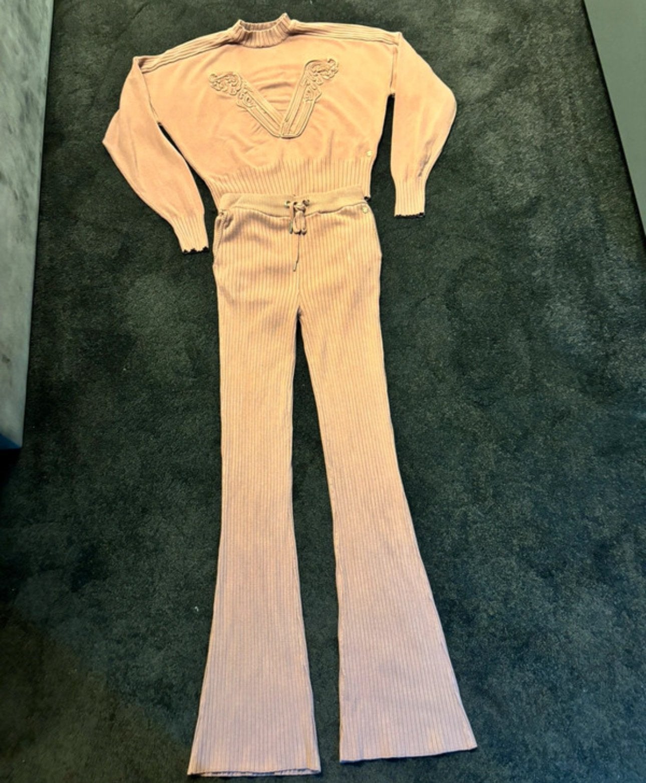 Josh V ribgebreide set met flared broek en trui, Ophalen, Zo goed als nieuw, Roze, Maat 36 (S)