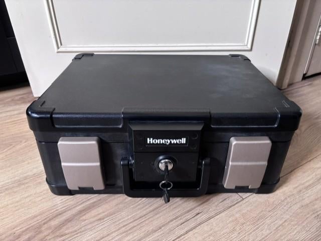Honeywell  koffer-kluis, Ophalen, Zo goed als nieuw, Brandkast