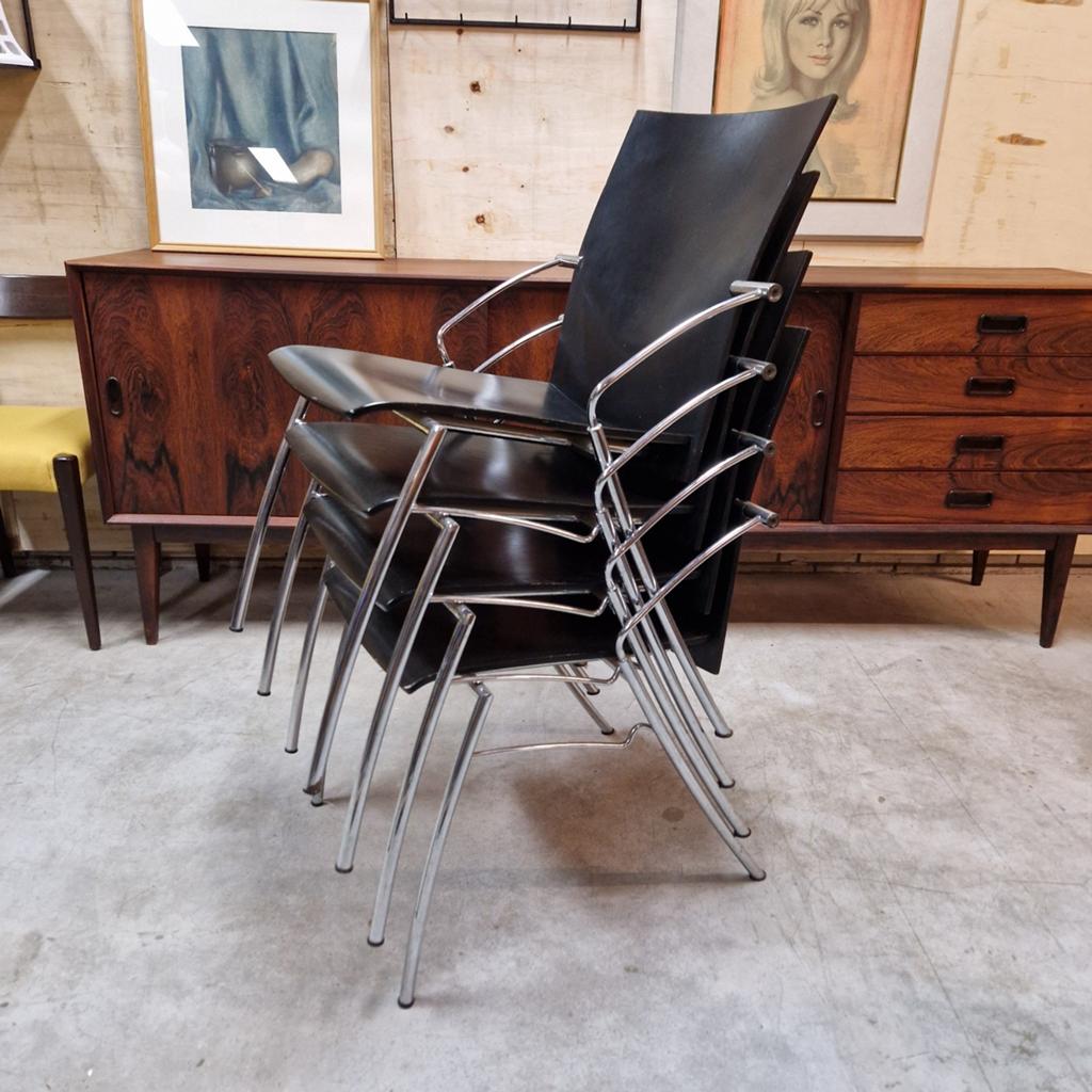 Set 4 vintage stoelen stapelbare eetkamerstoelen, Huis en Inrichting, Stoelen, Gebruikt, Onbekend, Ophalen of Verzenden, Vier