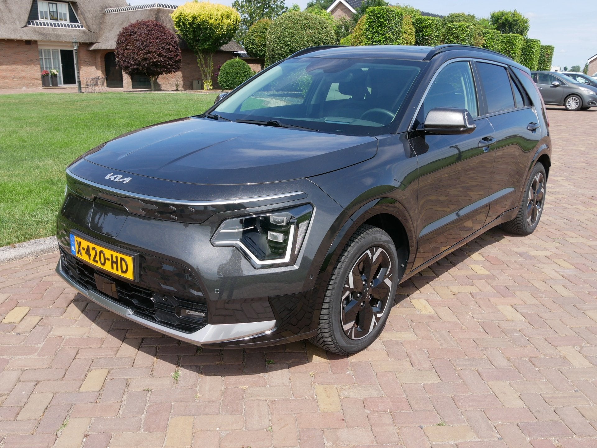 Foto 3 van Kia Niro EV ExecutiveLine 64.8 kWh FULL OPTIONS NW. € 50.0