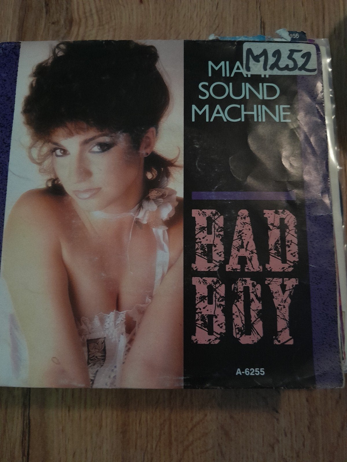 Miami sound machine 7inch bad boy, Ophalen of Verzenden, Zo goed als nieuw, Pop