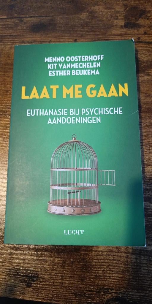 Boek Menno Oosterhof Laat me gaan, Gelezen, Diverse auteurs, Ophalen of Verzenden, Overige onderwerpen