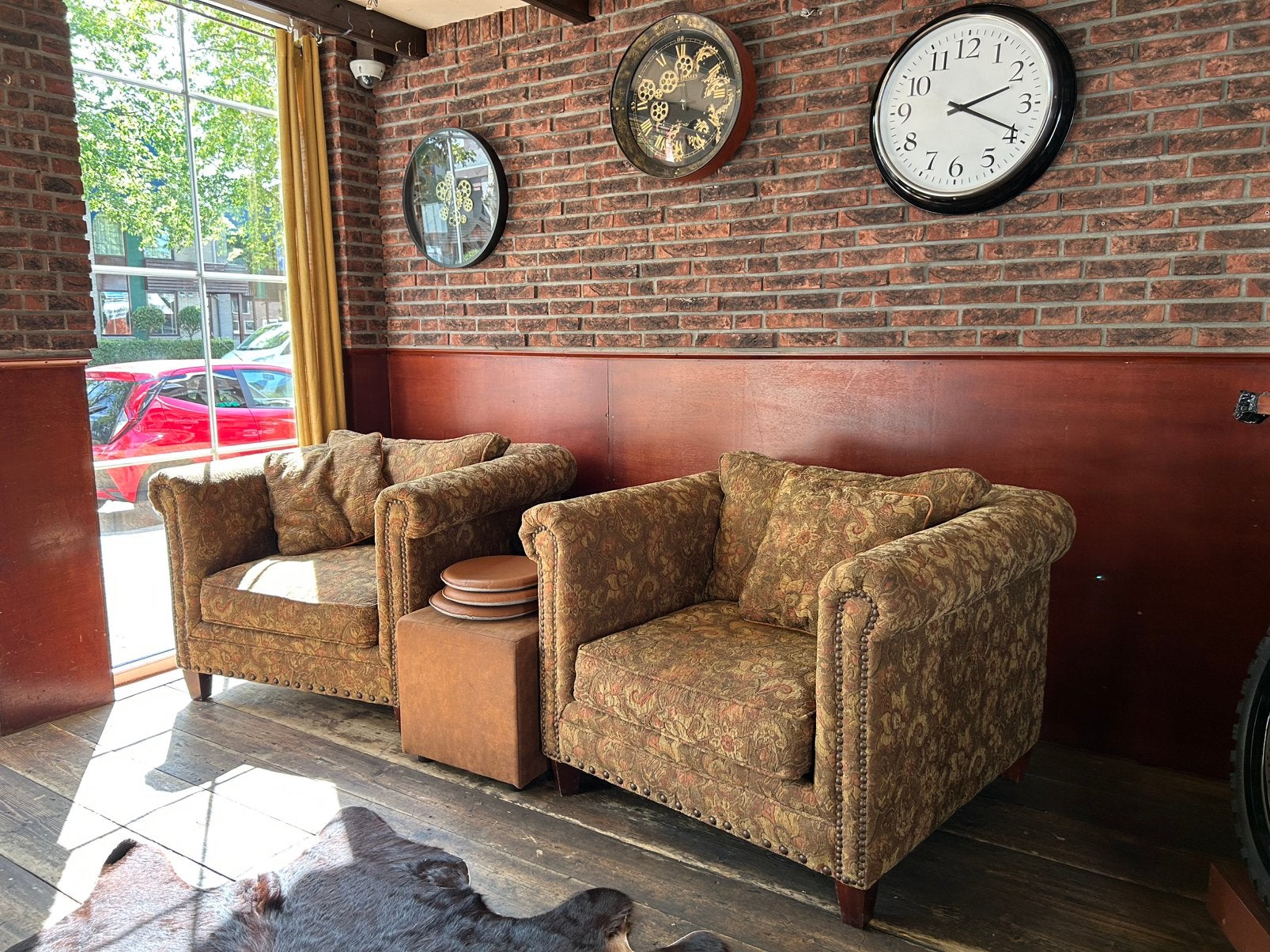 Clubfauteuils / loveseats in top staat!, Ophalen, Zo goed als nieuw, Stof, Klassieke Amerikaanse styl