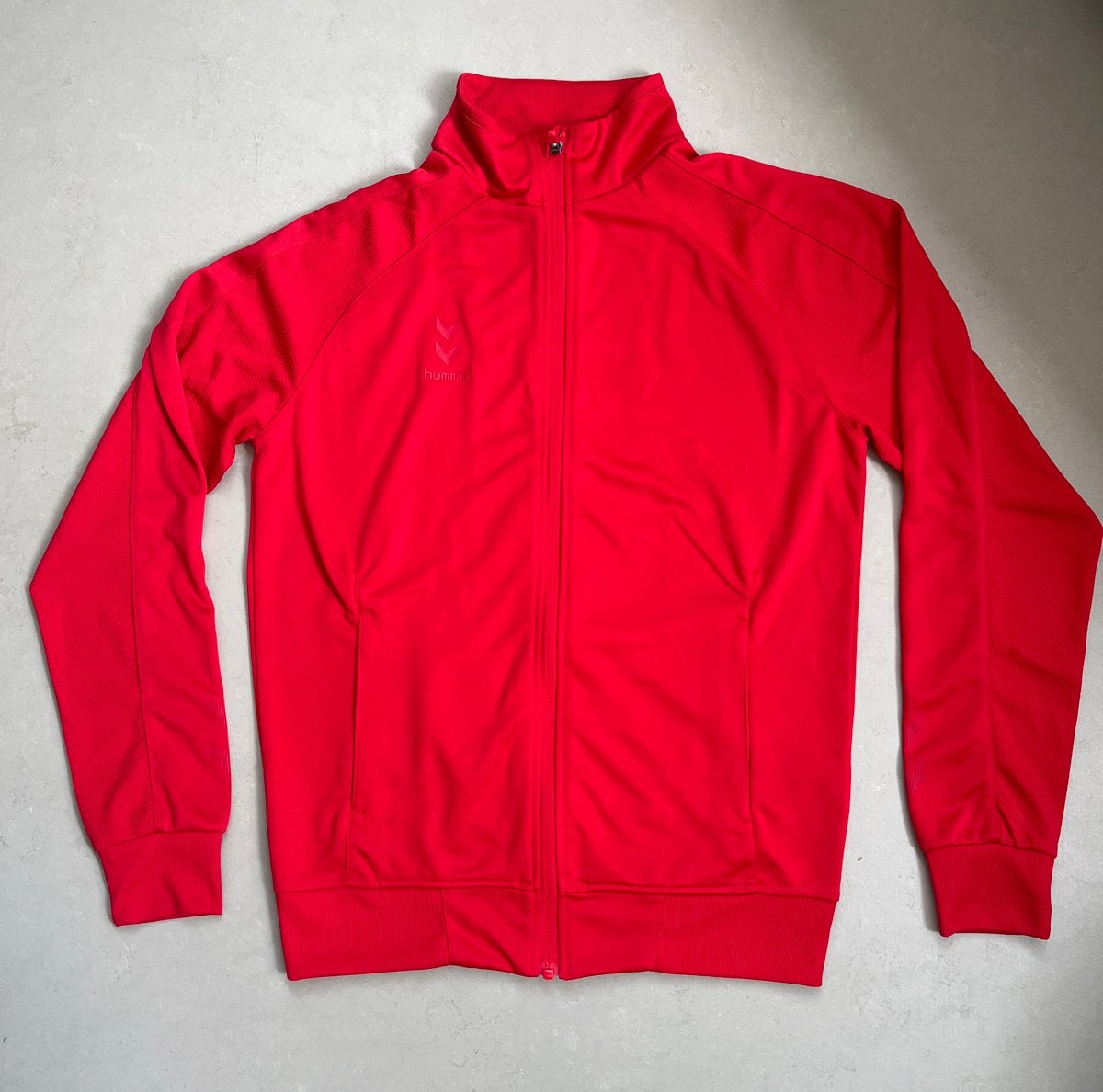 Hummel trainingsvestje rood - Maat S, zo goed als nieuw, Kleding | Heren, Maat 48/50 (M), Ophalen of Verzenden, Zo goed als nieuw