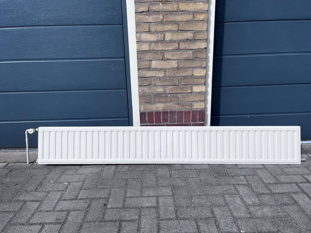 Radiator 210x30 enkele plaat, Ophalen, 30 tot 80 cm, Gebruikt, Radiator