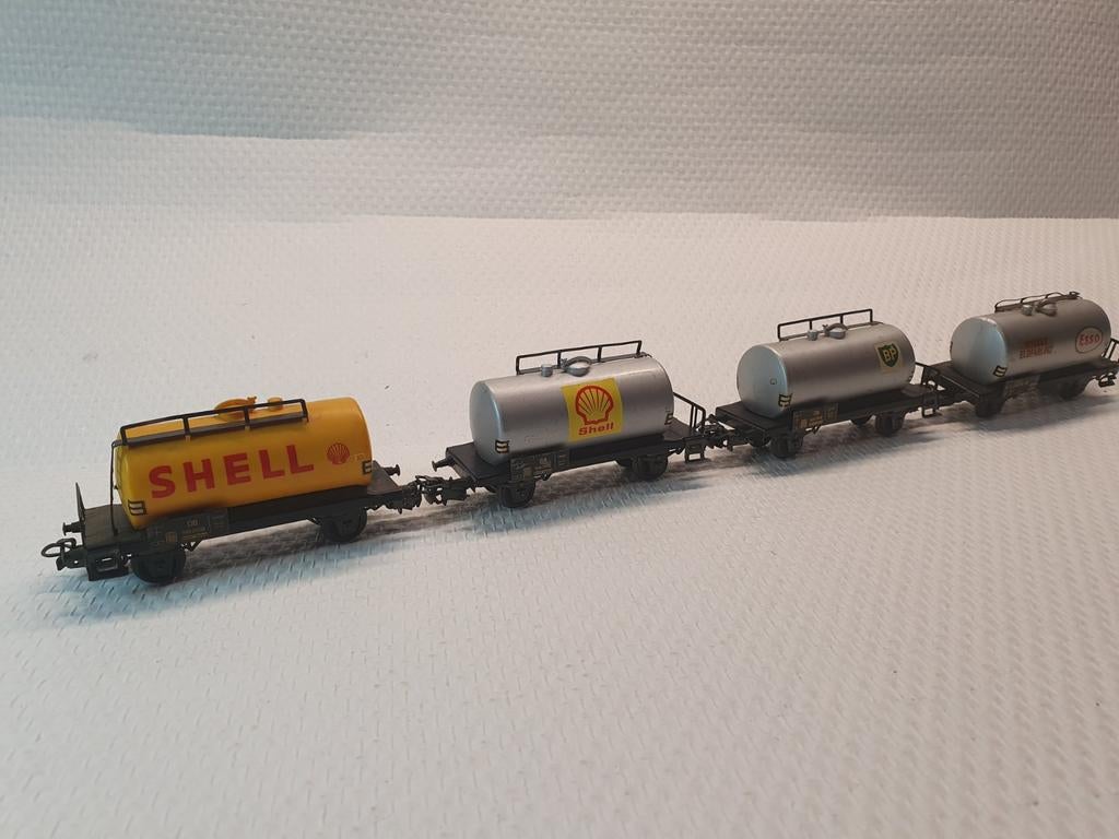 4 Märklin Ketelwagons HO - Gebruikt, Hobby en Vrije tijd, Modeltreinen | H0, Ophalen of Verzenden