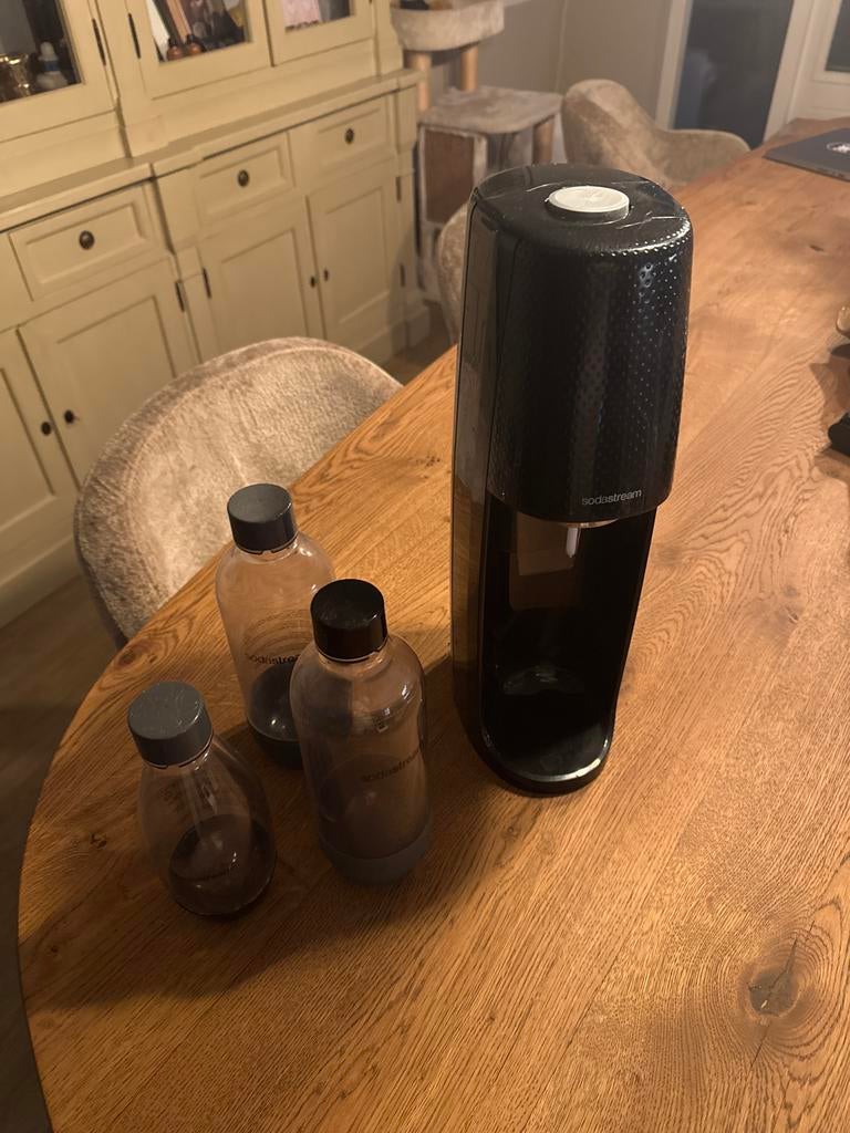 Sodastream inclusief cilinder en 3 flessen, Ophalen, Zo goed als nieuw