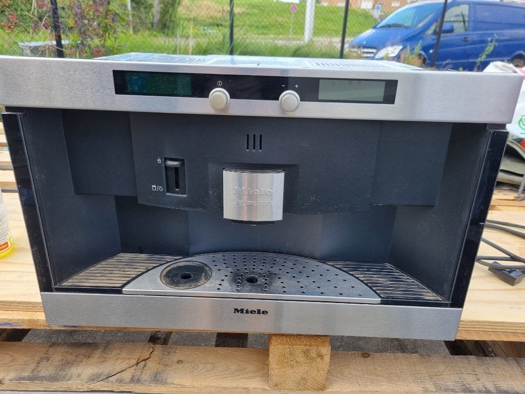 Miele inbouw koffiezetapparaat, Witgoed en Apparatuur, Koffiepads en cups, Gebruikt, 10 kopjes of meer, Koffiemachine