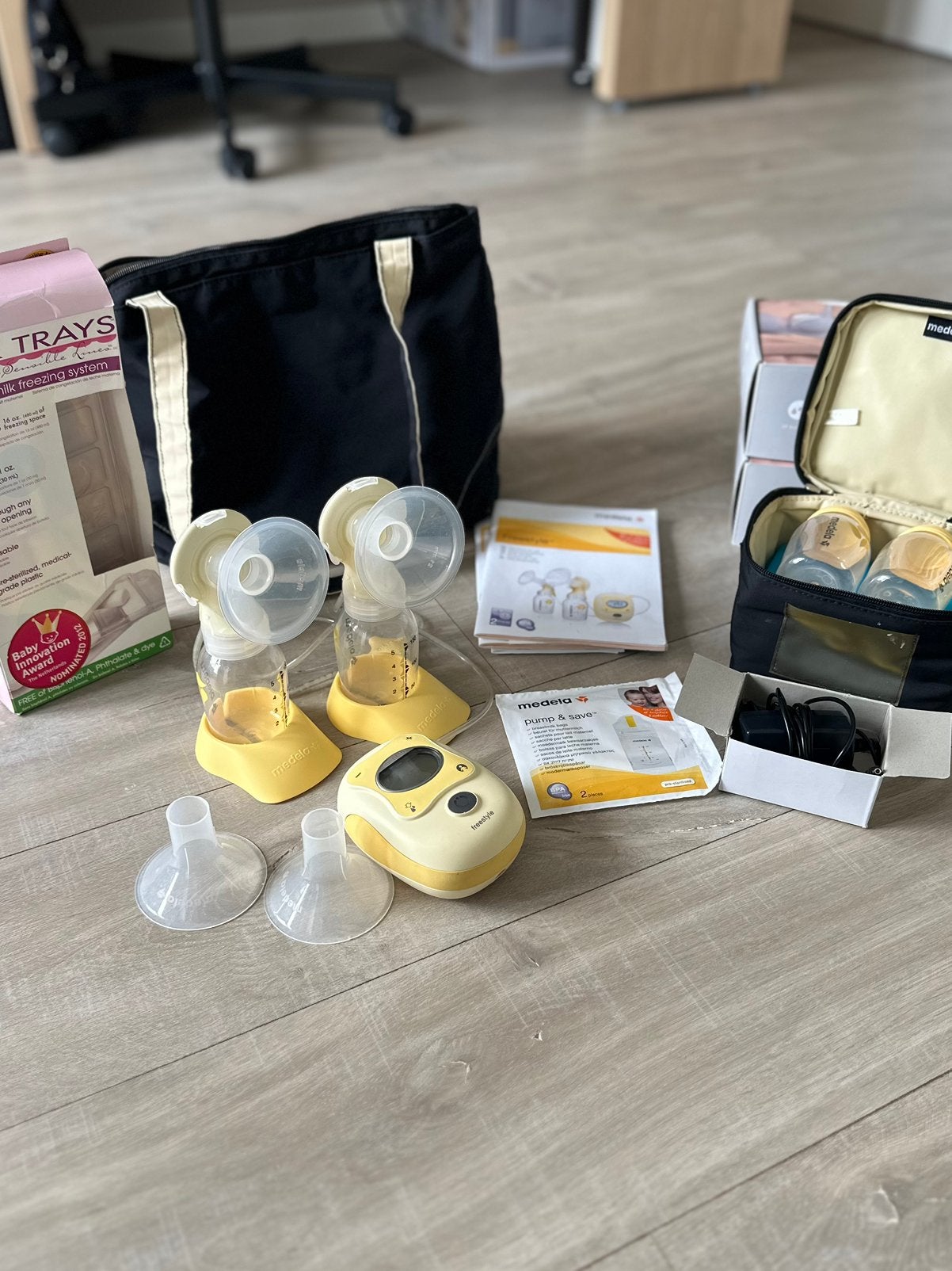 Medela borstkolf freestyle, Kinderen en Baby's, Babyvoeding en Toebehoren, Ophalen of Verzenden, Zo goed als nieuw, Borstkolf