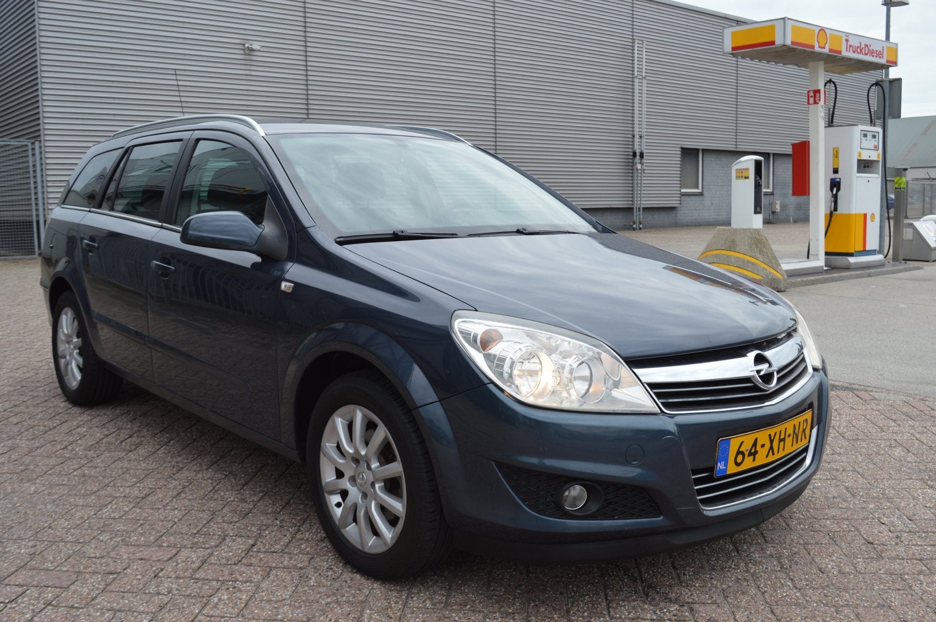 Opel Astra Wagon 1.6 Temptation bj07 airco elec pak trekhaak, Auto's, Voorwielaandrijving, Gebruikt, Zwart, 4 cilinders