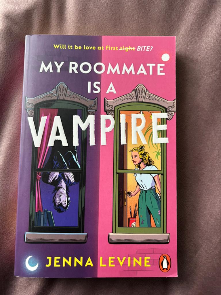 Jenna Levine - My roommate is a vampire, Ophalen of Verzenden, Nieuw