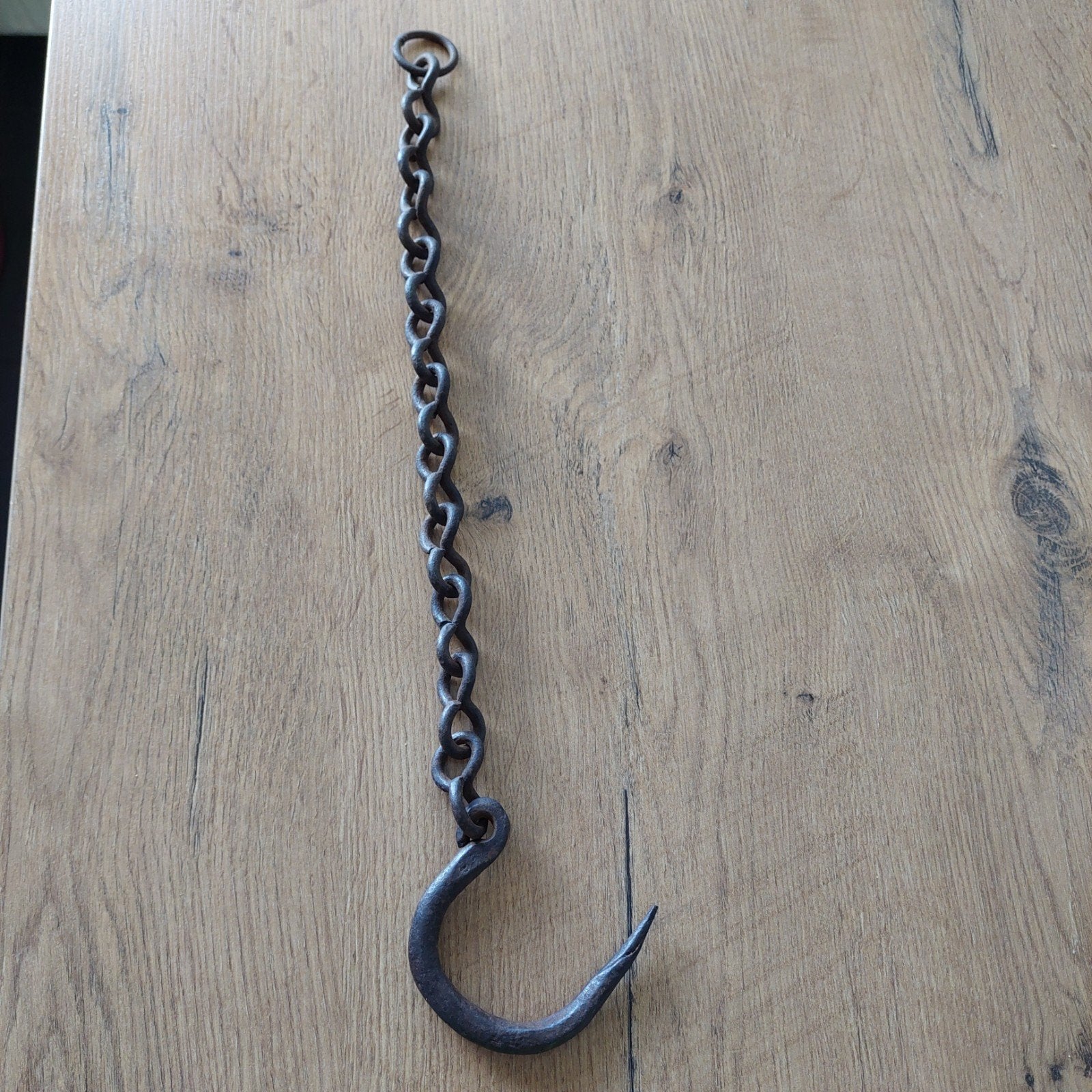 Antieke smeedijzeren haak met ketting, Ophalen of Verzenden