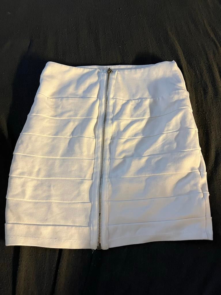 Witte strakke rok met rits, Kleding | Dames, Rokken, Wit, Ophalen of Verzenden, Zo goed als nieuw, Maat 34 (XS) of kleiner