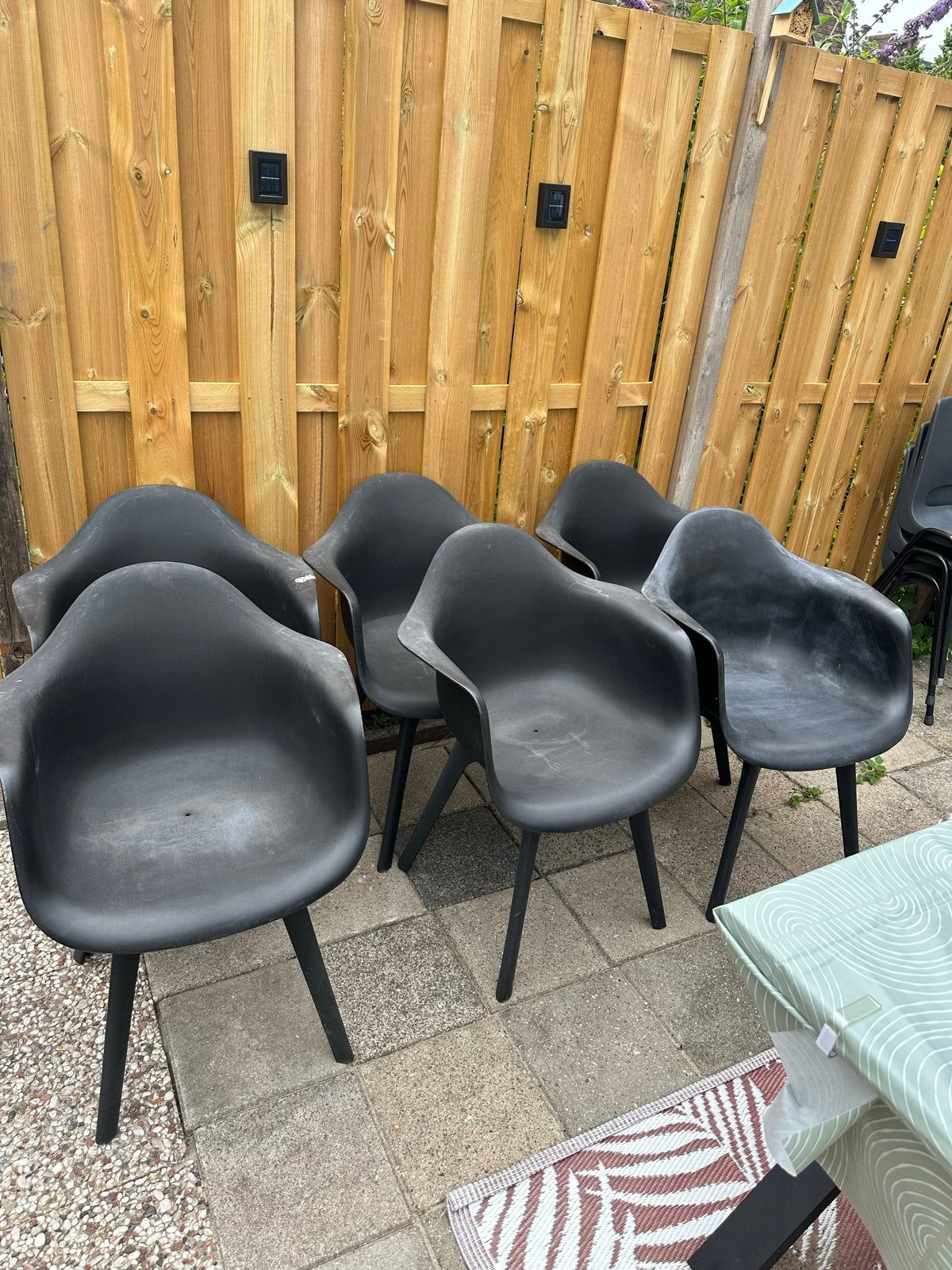 Zwarte kuipstoelen TUIN. (6x), Huis en Inrichting, Stoelen, Ophalen, Kunststof, Gebruikt, Zwart