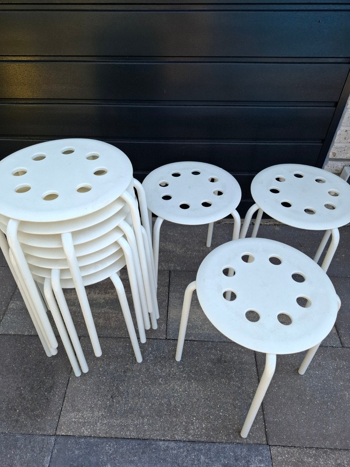 Set van 10 witte stapelbare krukjes, Huis en Inrichting, Krukjes, Ophalen, Gebruikt, Kunststof