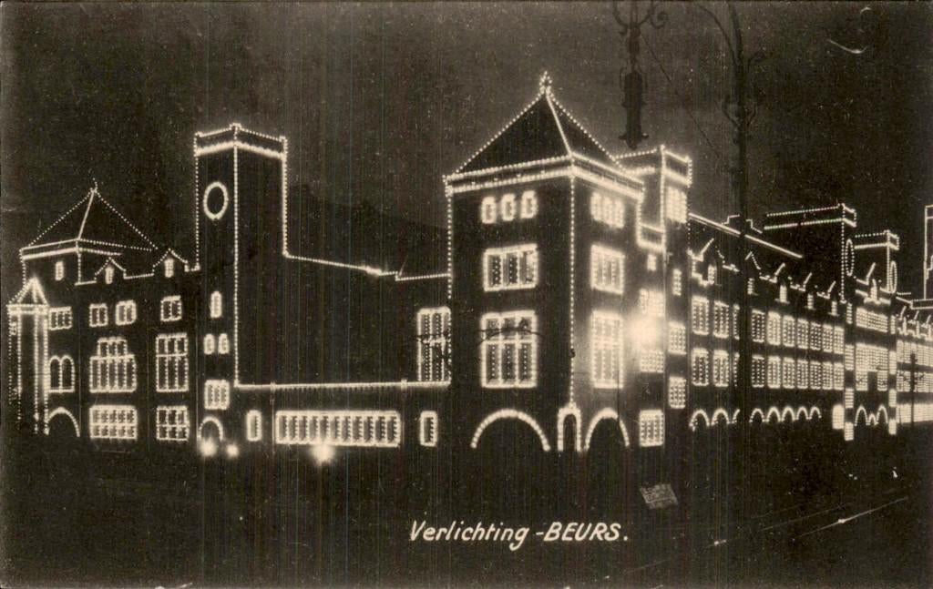 Amsterdam - Beurs - Verlichting, Verzamelen, Ansichtkaarten | Nederland, Gelopen, Noord-Holland, Voor 1920, Ophalen of Verzenden