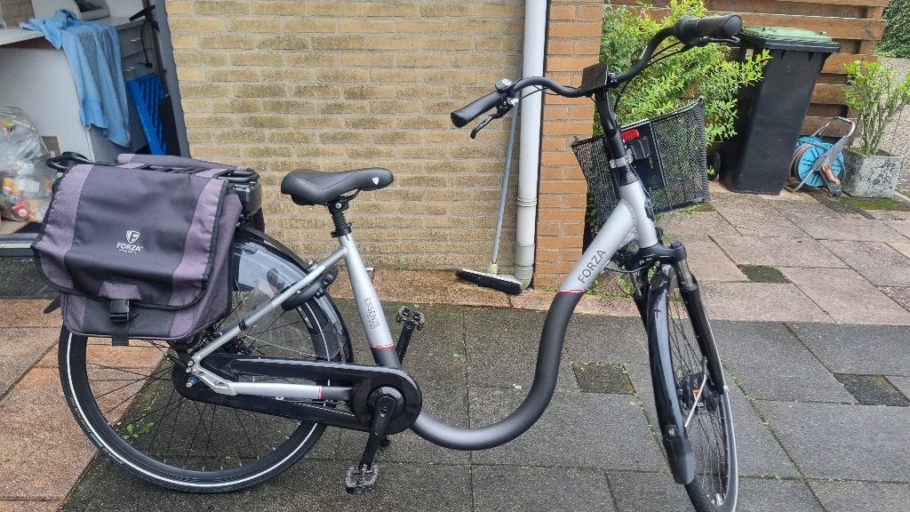 Nette electrische dames fiets, lage instap, (Extra) lage instap, Zo goed als nieuw, Minder dan 47 cm, Schijfrem