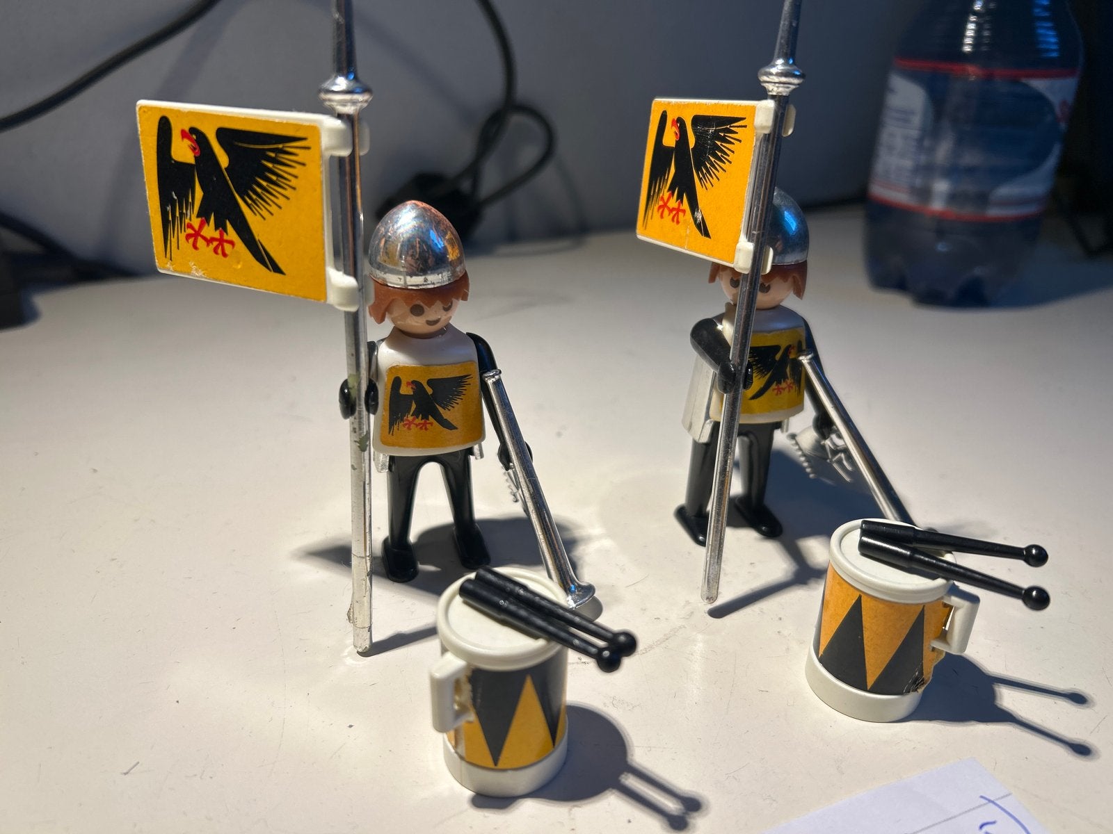 2x Playmobil Set 3332 (1975) - ridders met trommel en vlag, Ophalen of Verzenden, Gebruikt, Jongen of Meisje