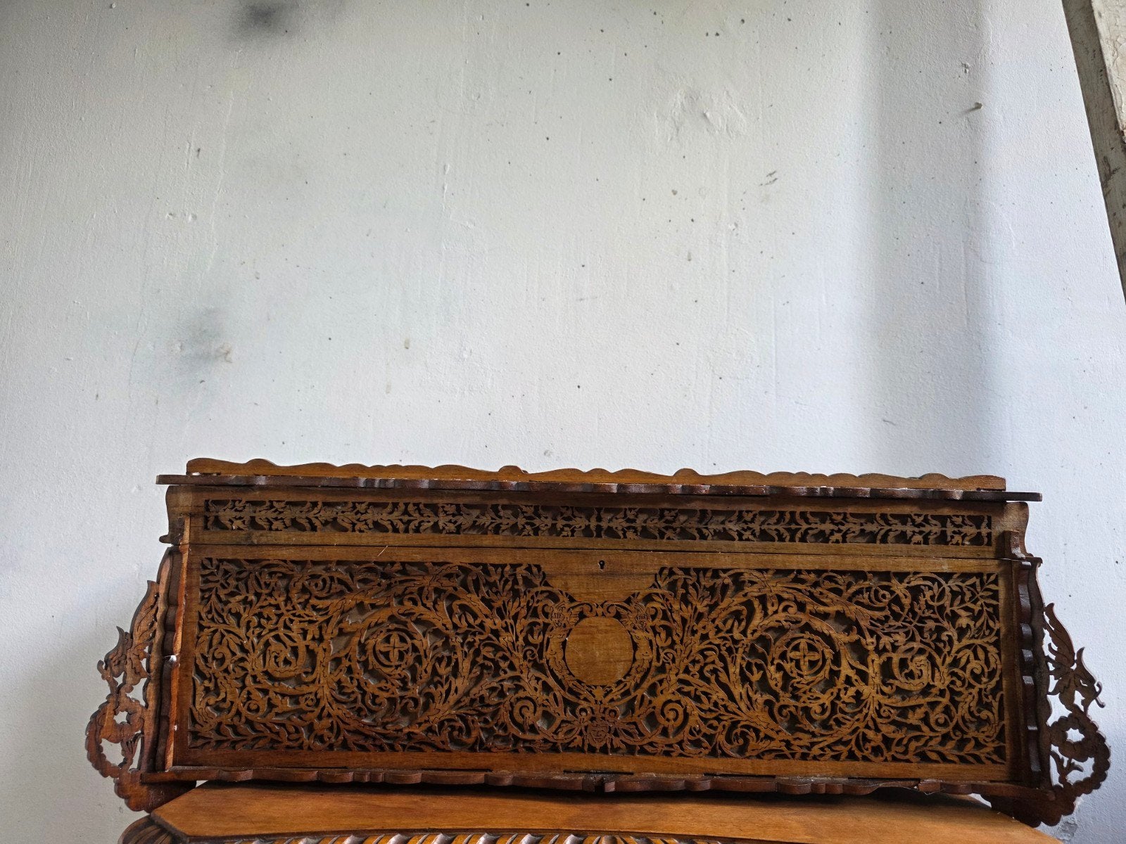 Antieke Handgesneden Bruidskist, Sierkist, rijk Houtsnijwerk, Antiek en Kunst, Antiek | Woonaccessoires, Ophalen