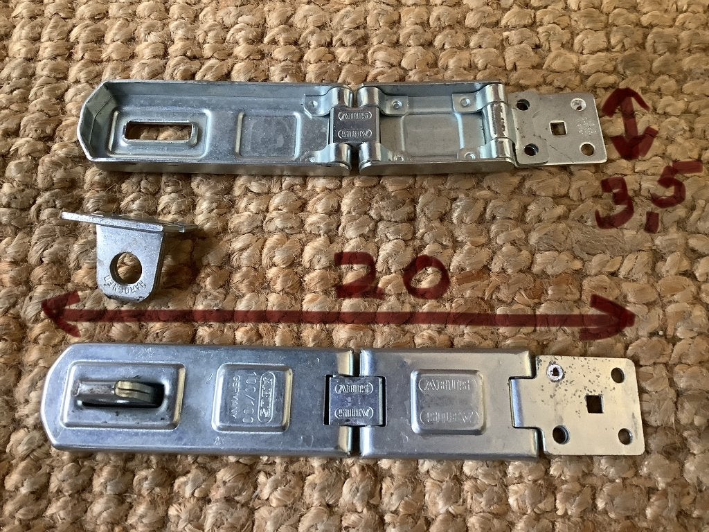 Overval sluiting, kistslot 100/100 Abus, staal 100x35 mm. 2x, Ophalen, Zo goed als nieuw, IJzer, Slot