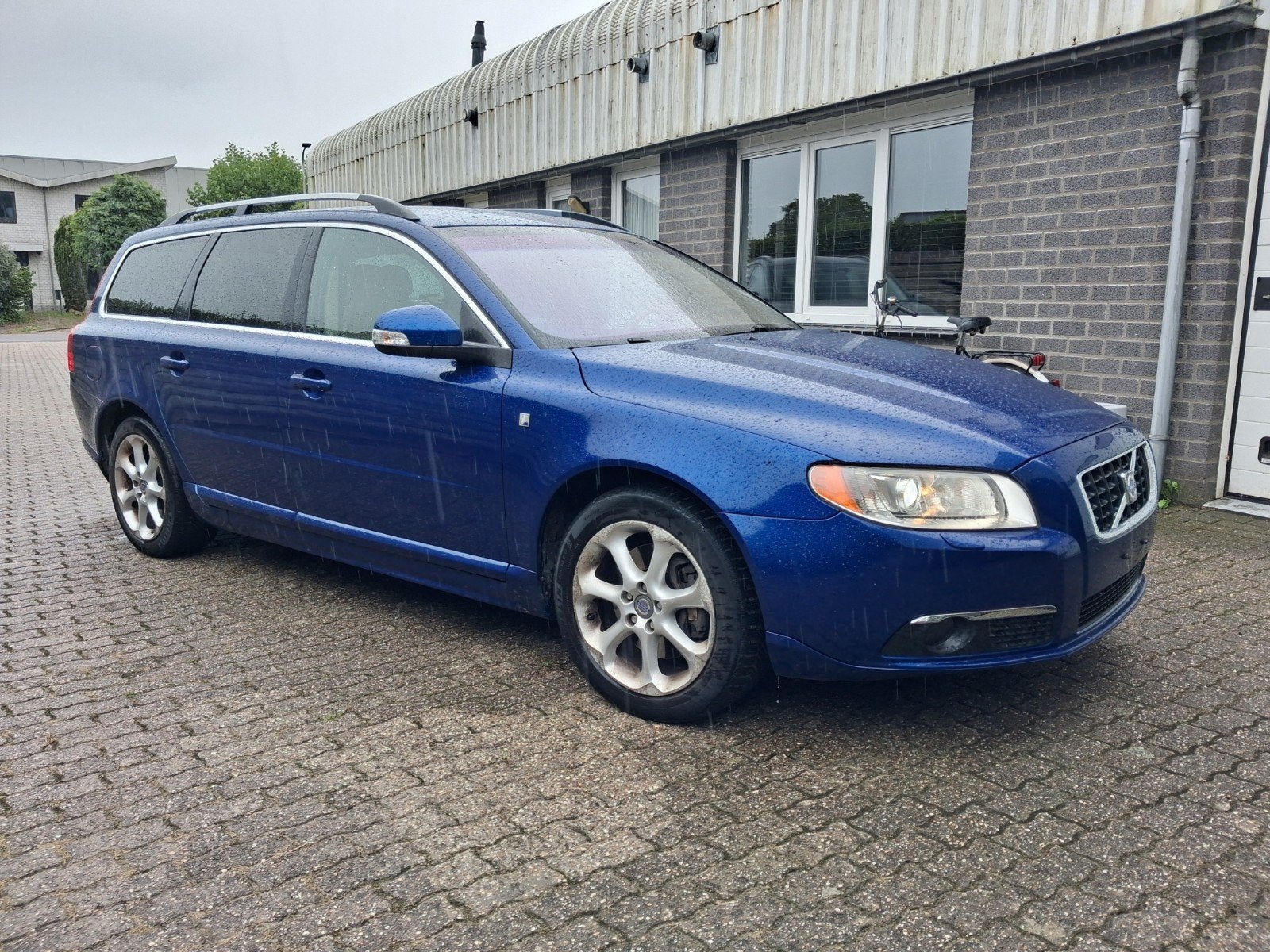 volvo v70 3.2 awd ocean race 2008, 1800 kg, Beige, Stationwagon, Vierwielaandrijving
