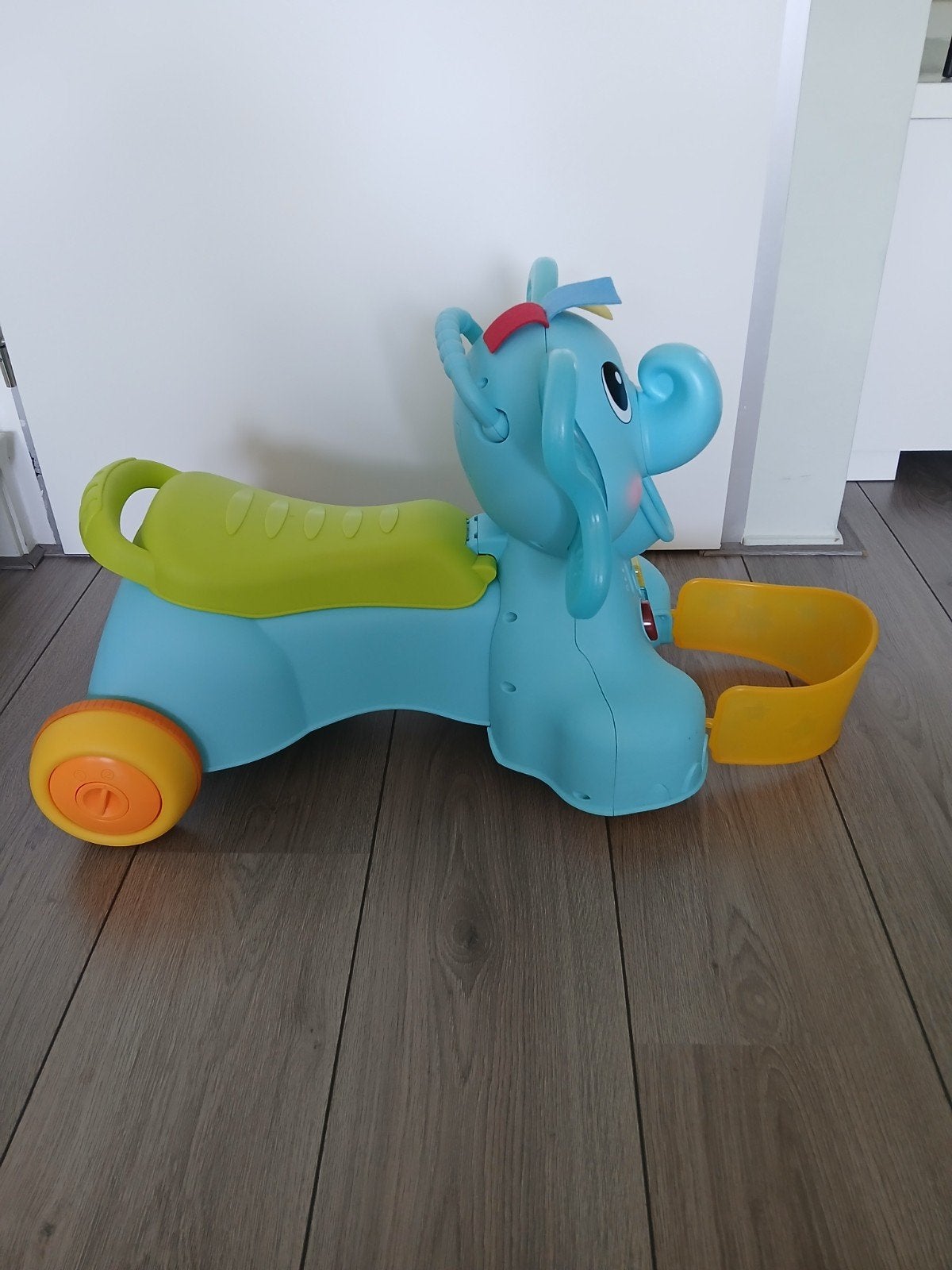Olifant loopwagen met ballen, melodieën en lichteffecten, Kinderen en Baby's, Ophalen