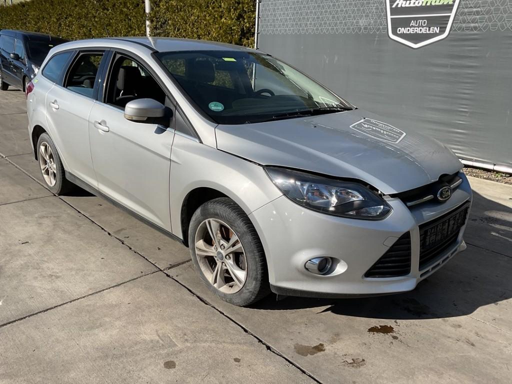 Spatbord Rechts Voor Ford Focus 3 Wagon 2011 2171302, Gebruikt, Henry-Ford-Straße  1, Köln 50735, , Duitsland, Ford-Werke GmbH