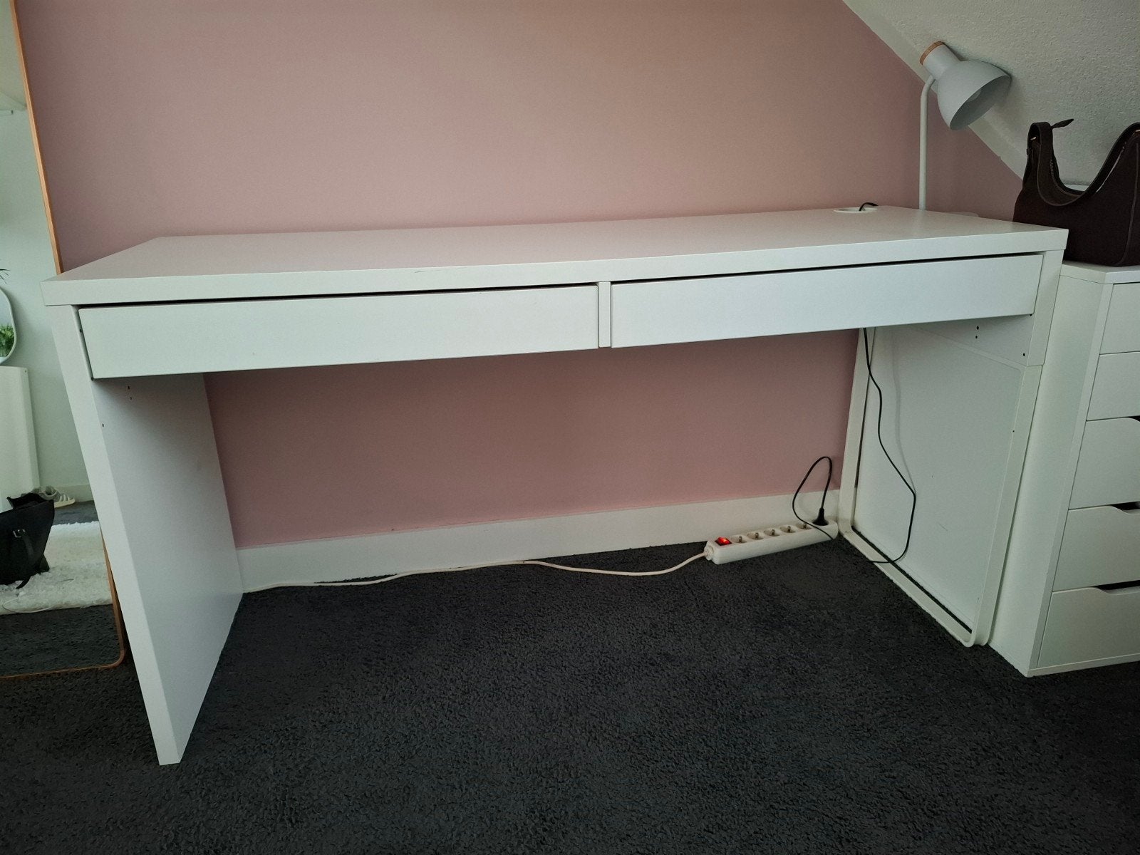 Wit Ikea bureau Micke met 2 lades 142x50 cm, Ophalen, Met lades, Gebruikt, Spaanplaat of MDF