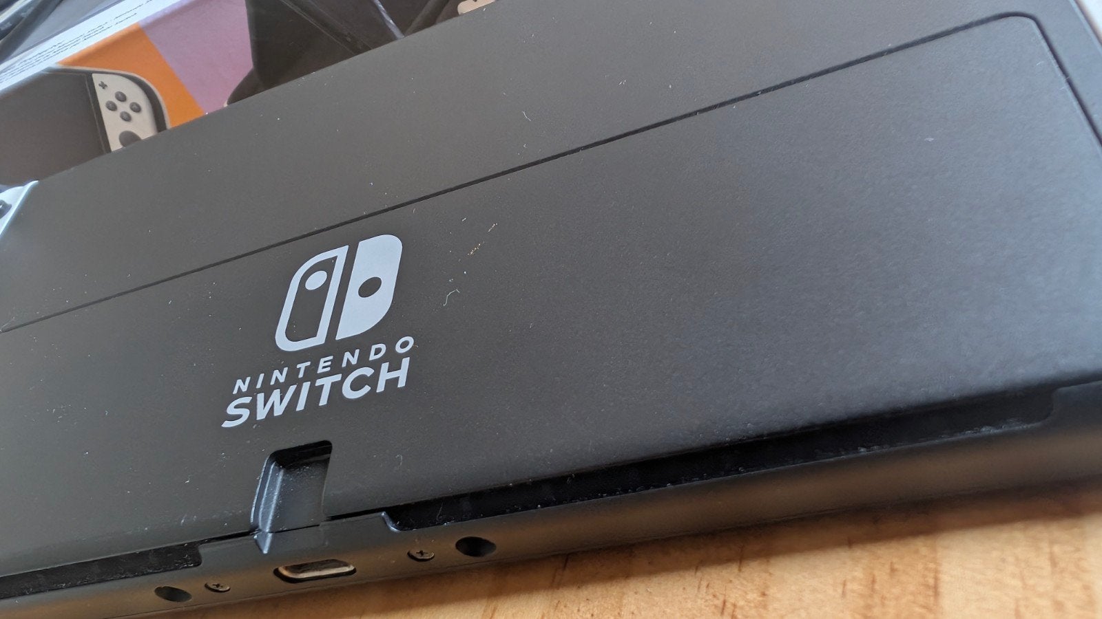 Foto 6 van Nintendo Switch OLED-model mét toebehoren te koop!