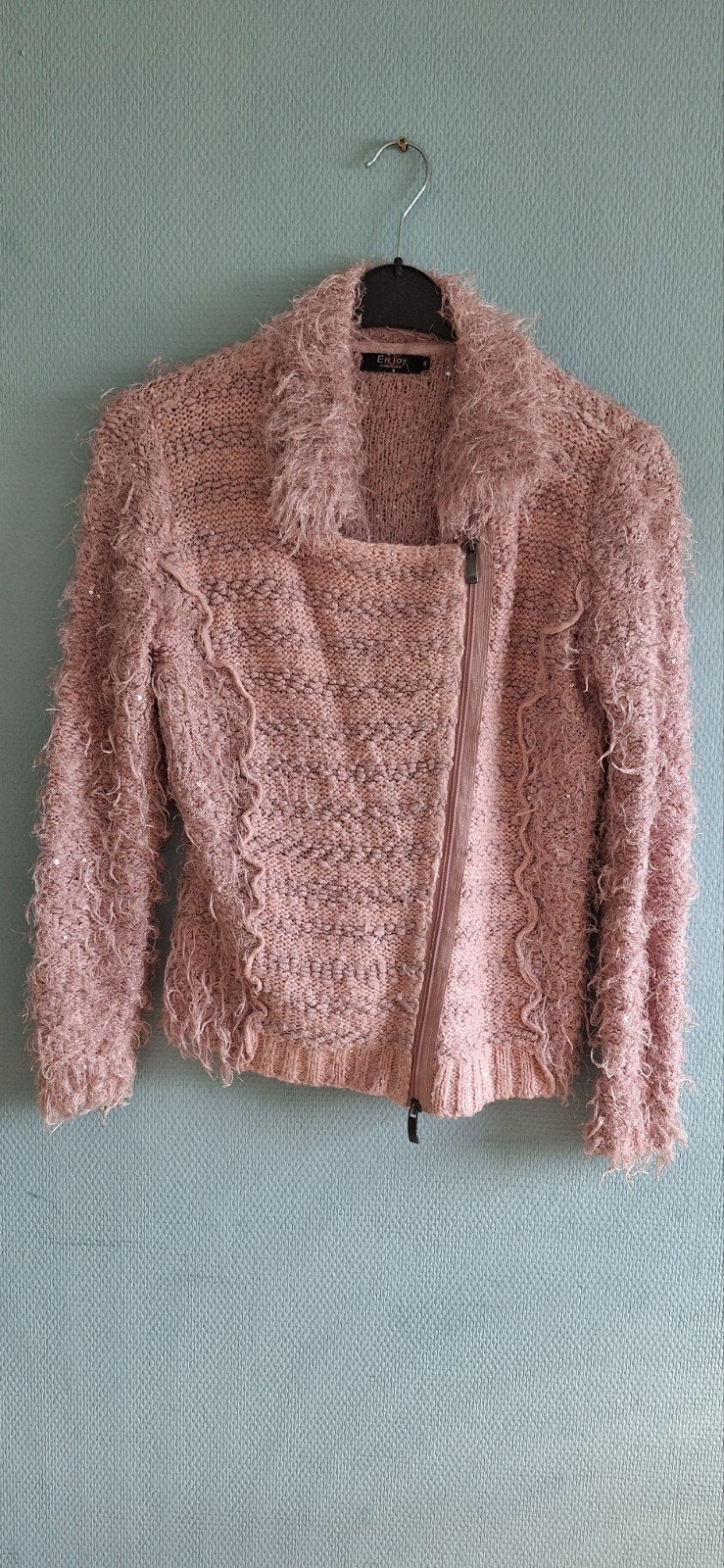 Roze gebreid vest met pailletten en rits, maat M valt als 42, Maat 38/40 (M), Enjoy, Ophalen of Verzenden, Zo goed als nieuw